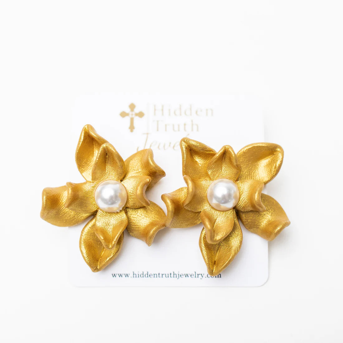 Hidden Truth Flower Pearl Earrings